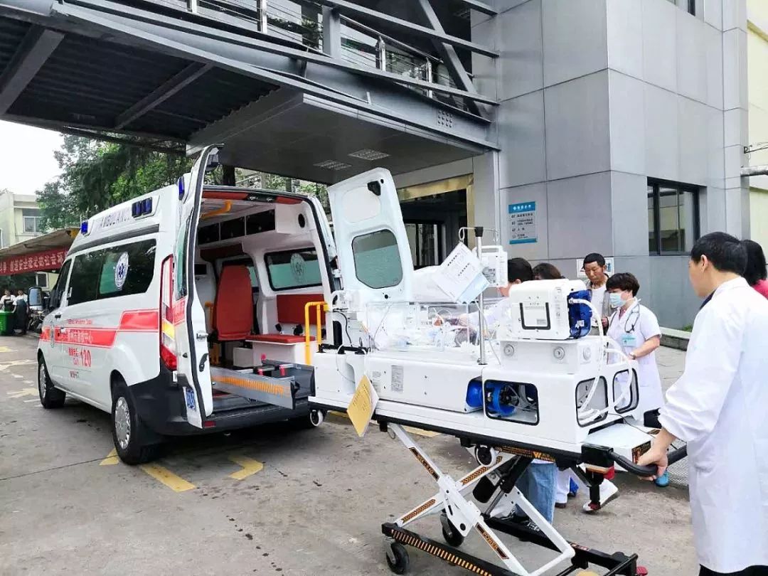 镇康县长短途救护车转院